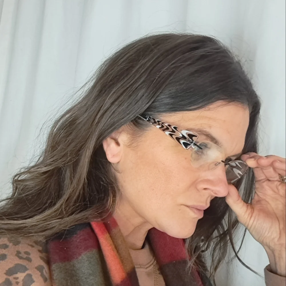 Silhouette chic rimless
